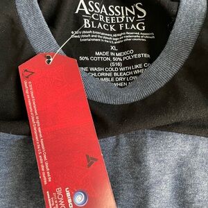 BNWT Assassin’s Creed long sleeve shirt